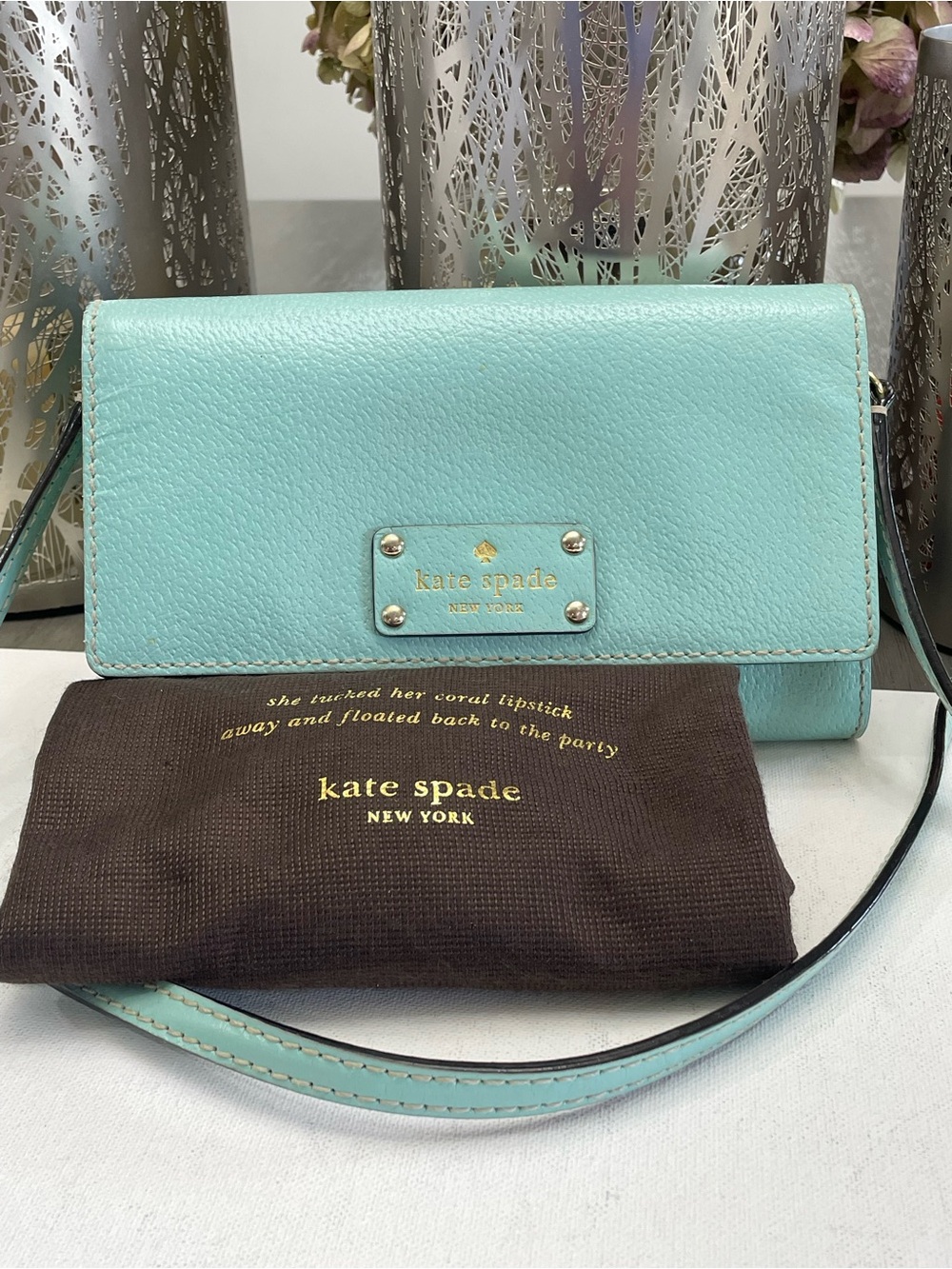 Vtg Kade spade mint green Leather Crossbody Wallet with Gold Plaque